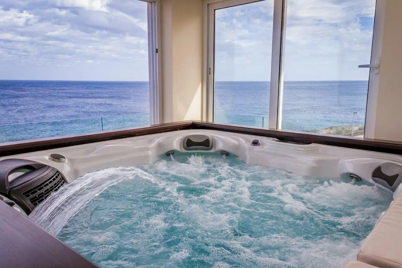 Apartment Lux Properties- Seaside Serenity Corner Xghajra
